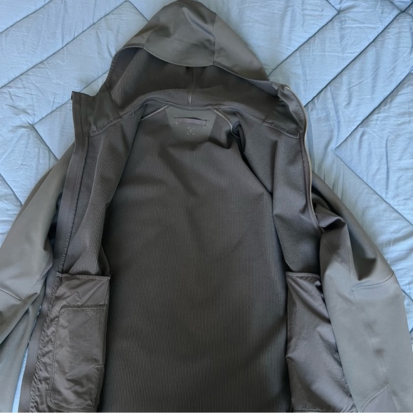 Lululemon Fleece Soft Shell Full Zip Jacket Men's medium - Picture 6 of 6